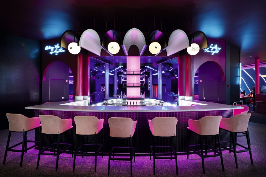 Marella Cruises Marella Voyager The Electric Rooms ©Tom Fallon 3.jpg